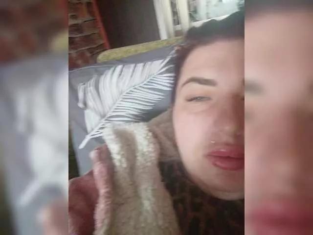 MonicaMilf on BongaCams 