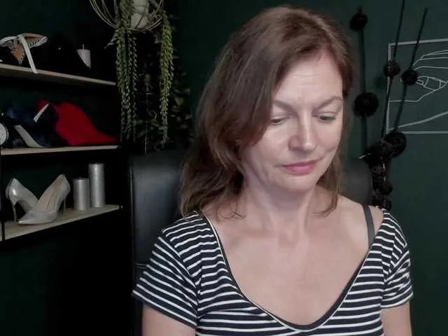 Offline mrsVivian on BongaCams