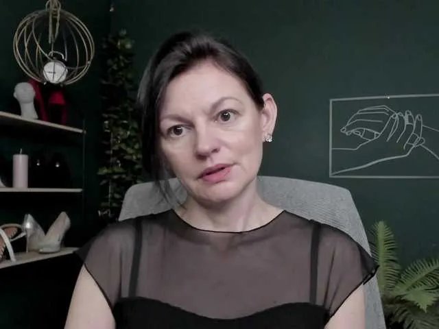 Offline mrsVivian on BongaCams