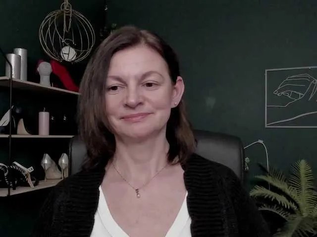 Offline mrsVivian on BongaCams