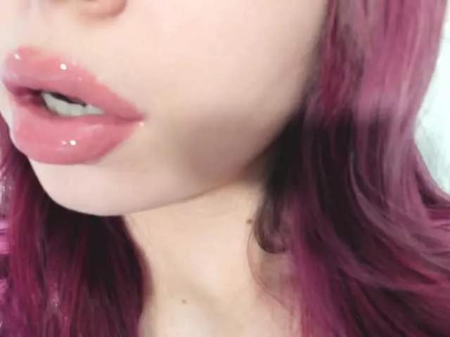 Mzxhhh on BongaCams 