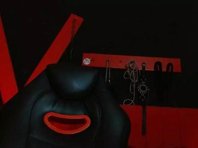 Naty-slavedoll on BongaCams 