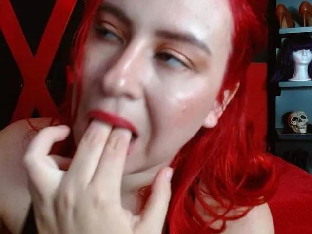 Naty-slavedoll on BongaCams 
