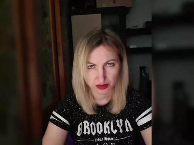 Nushka1939 on BongaCams 