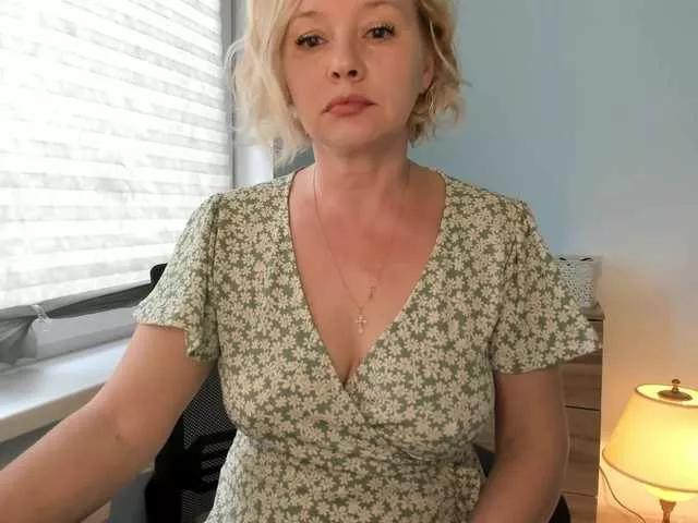 Olga1W on BongaCams 
