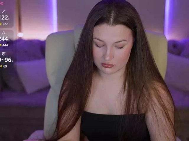 Offline OneLaya on BongaCams