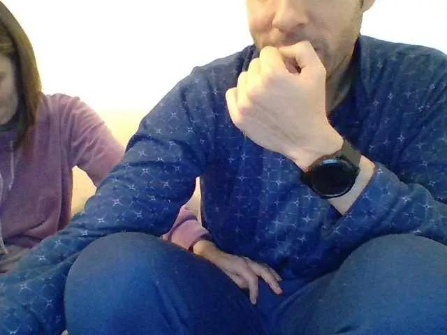 pareja33202023-1 on BongaCams 