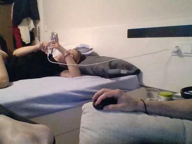 pareja33202023-1 on BongaCams 