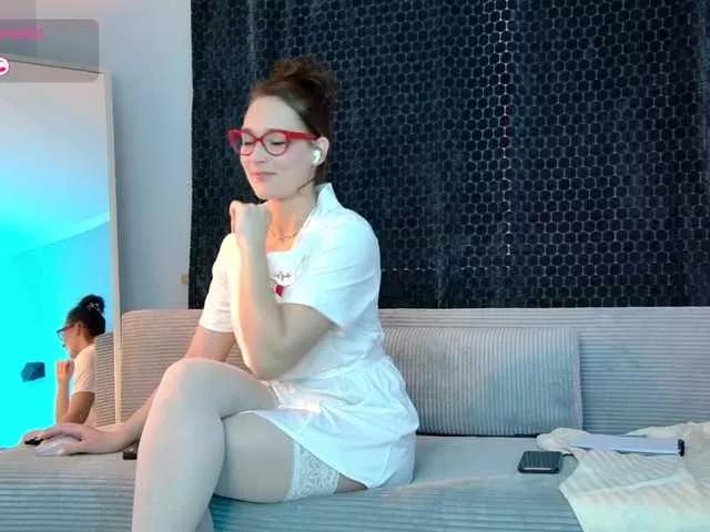 PaulineKo on BongaCams 