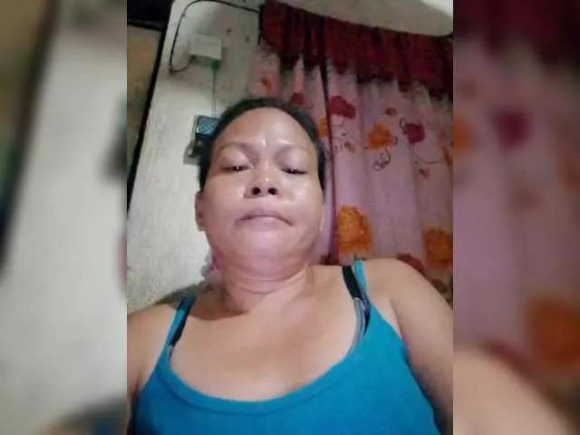 philscharm on BongaCams 