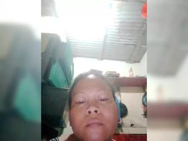 philscharm on BongaCams 
