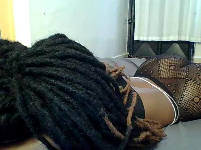 QueenJacky on BongaCams 