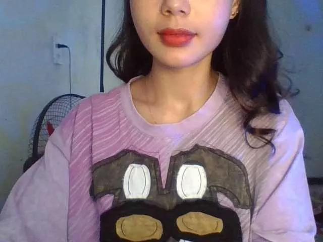 Rinta98 on BongaCams 