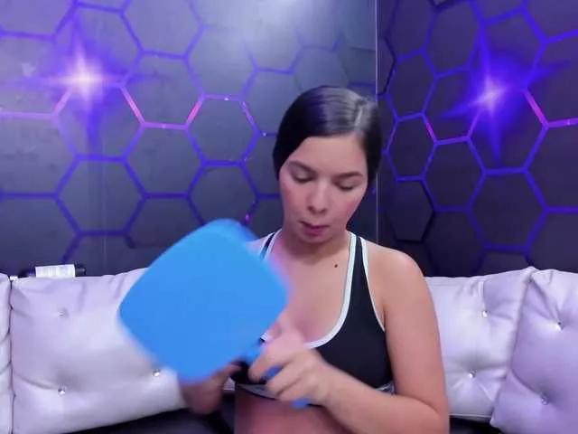 room-kitty on BongaCams 