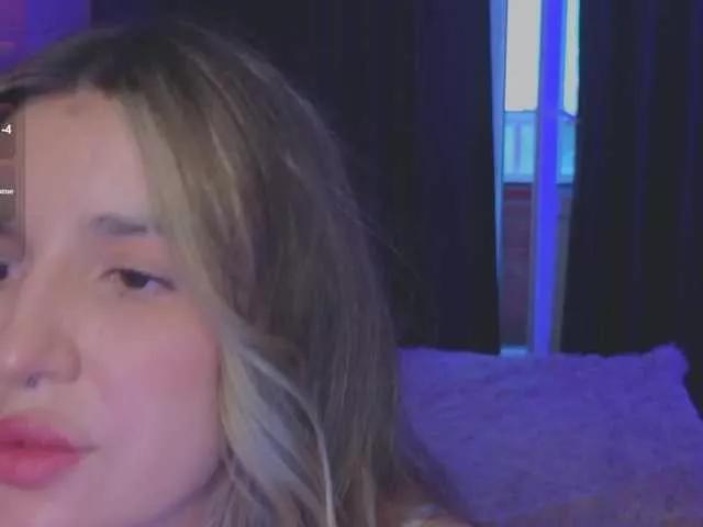 RoxyChilli on BongaCams 