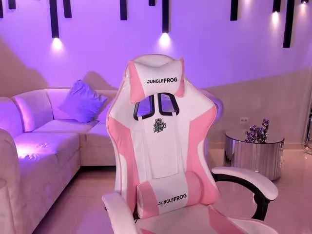 SamanthaKlein on BongaCams 