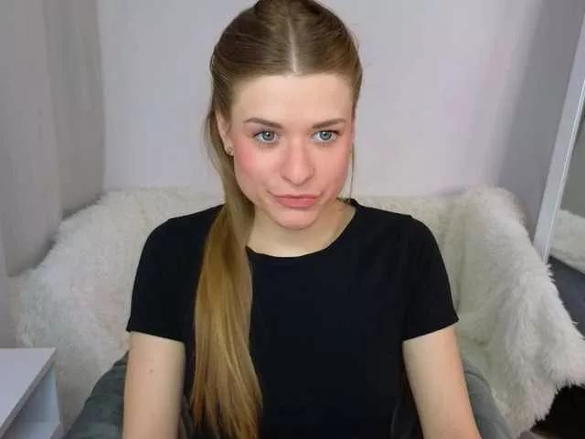 SandyMoon on BongaCams 