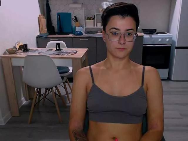 Sashanotfound on BongaCams 