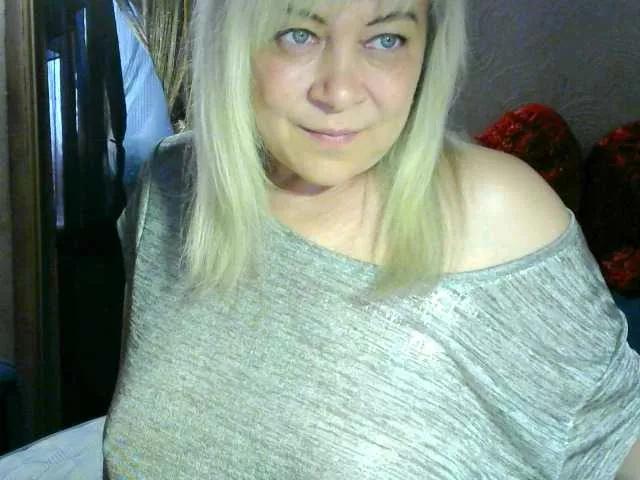 Savan35na on BongaCams 