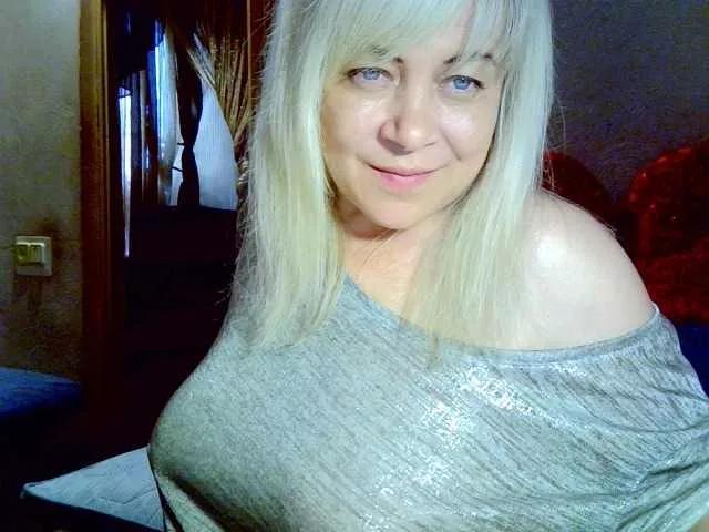 Savan35na on BongaCams 