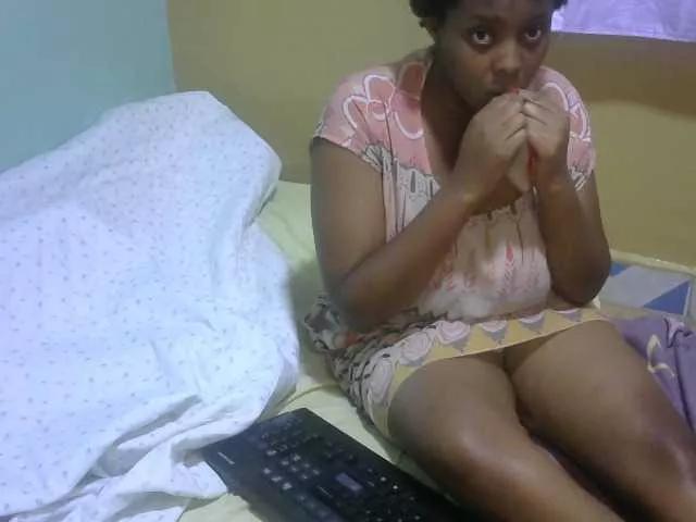 SexyBee55 on BongaCams 