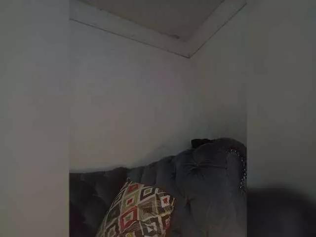 SexyBee55 on BongaCams 
