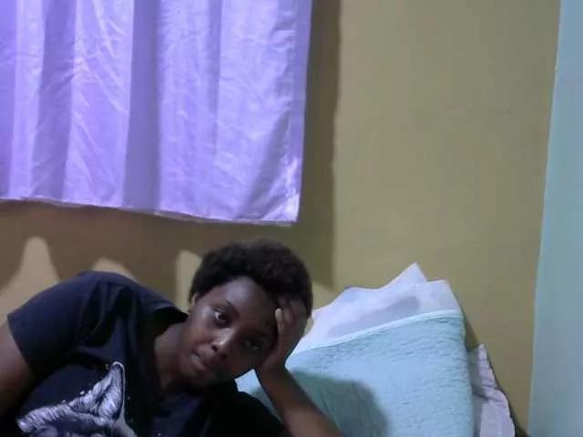 SexyBee55 on BongaCams 