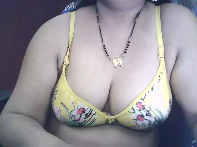 sexycharu on BongaCams 