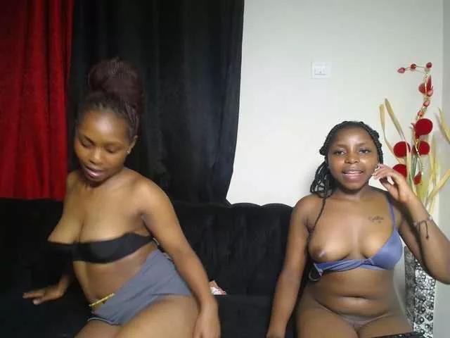 SexyEbonyZ on BongaCams 