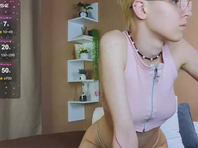 SharliRose on BongaCams 