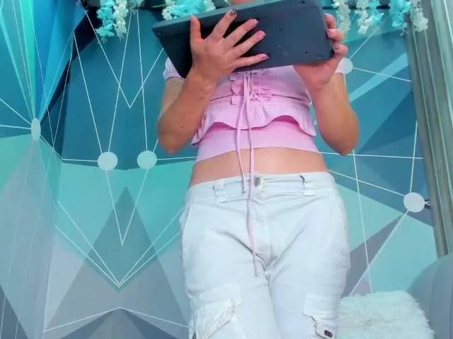 Offline SofiCruz on BongaCams