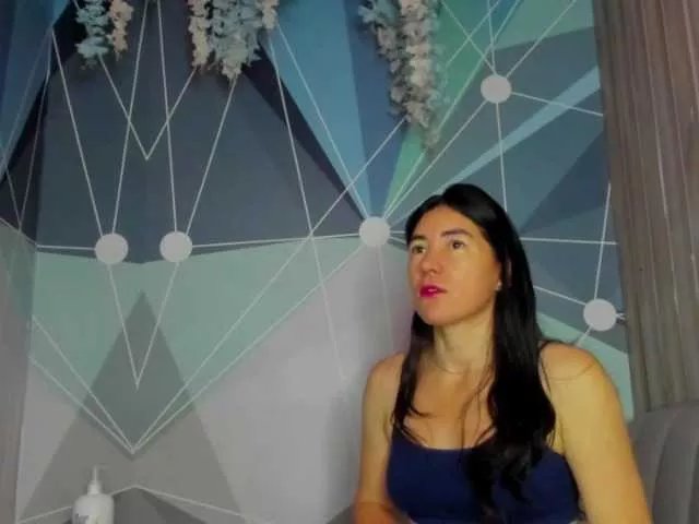 Offline SofiCruz on BongaCams