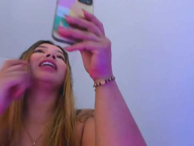 sofihill on BongaCams