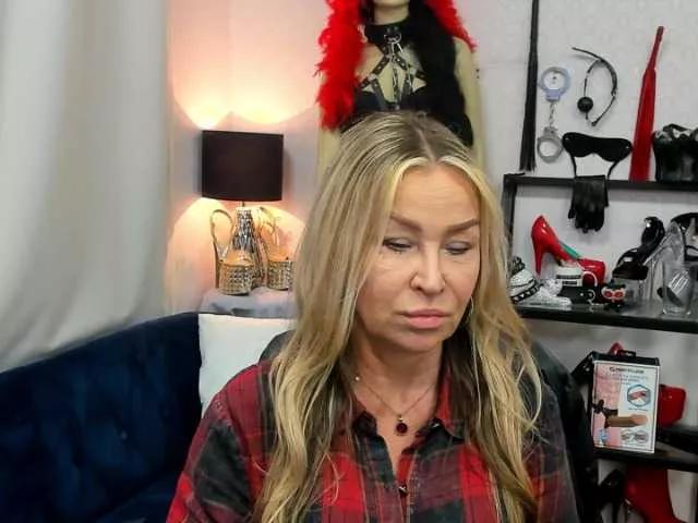 soft-crystal on BongaCams 