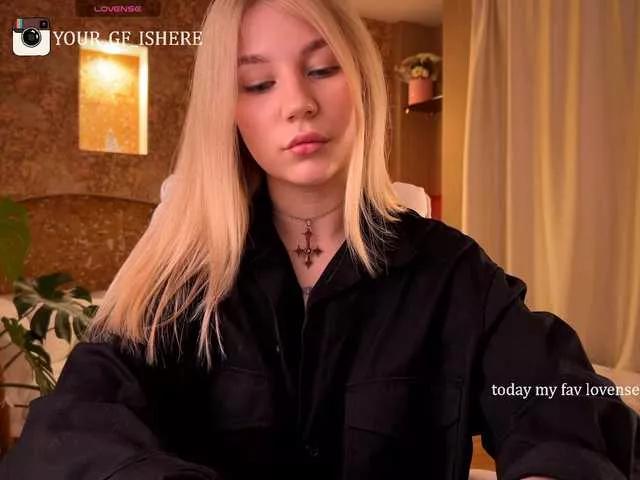 somejgirl on BongaCams 