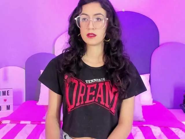 SophieGomez2 on BongaCams 