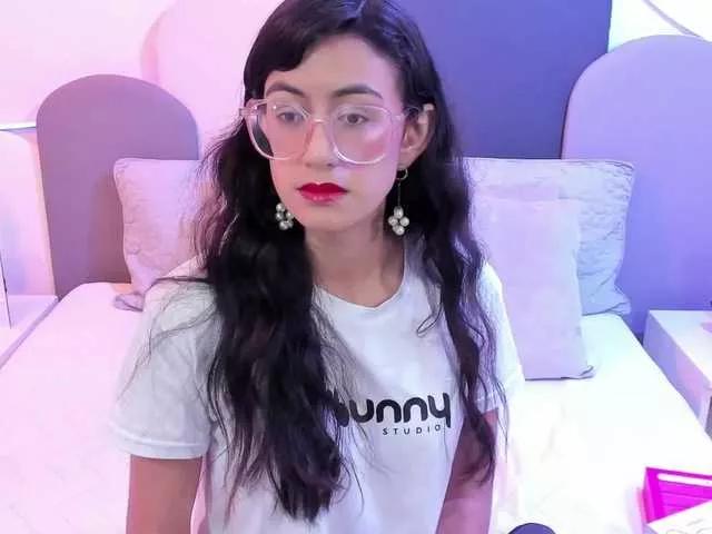 SophieGomez2 on BongaCams 