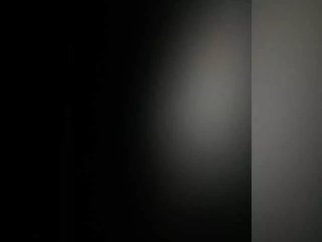 Offline SophieMary on BongaCams