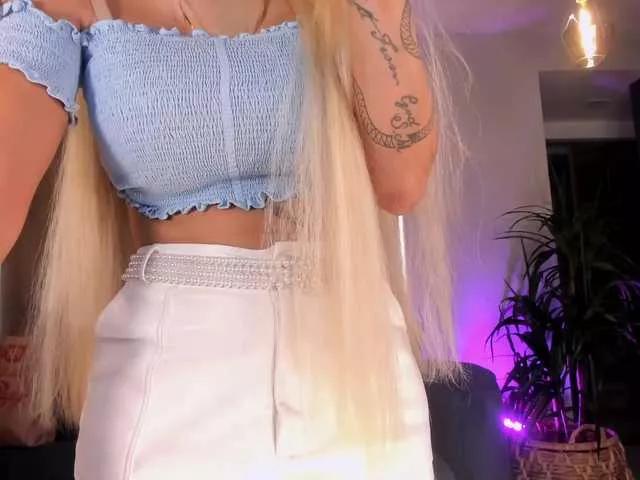 SophiePalmer on BongaCams 