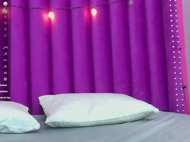 stuckstepsiss on BongaCams 
