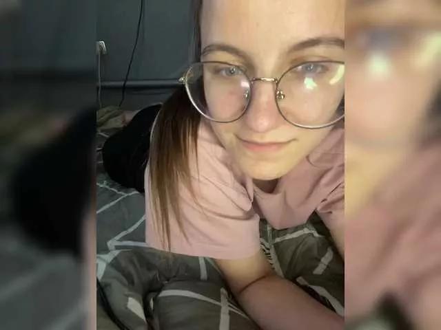 sweet-kiss22 on BongaCams 