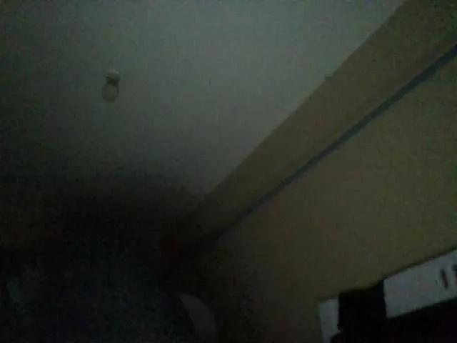 sweet-yummy-gurl from BongaCams