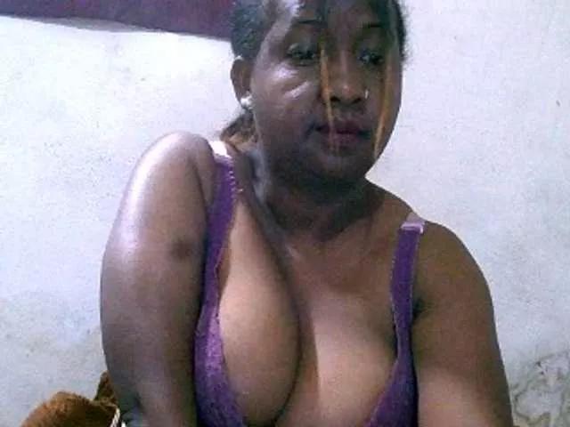 Sylivinaahh on BongaCams 