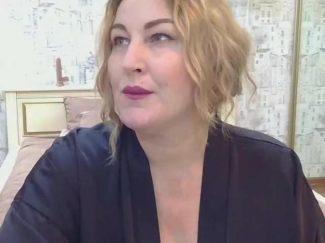 TANMZYA on BongaCams 