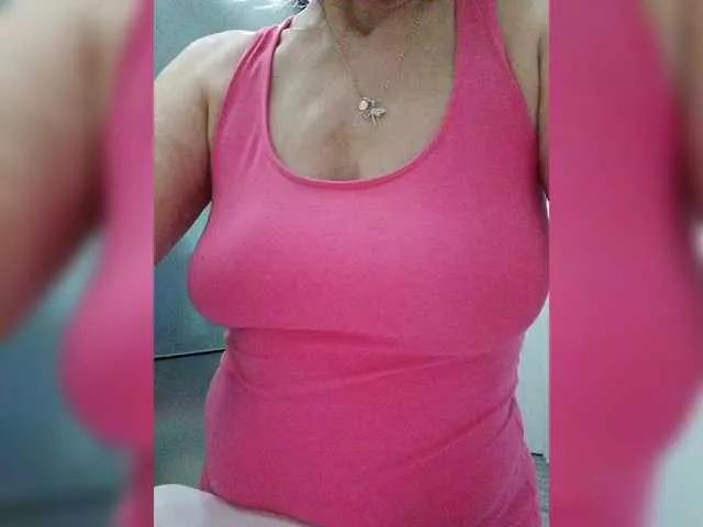 Tata42 on BongaCams 
