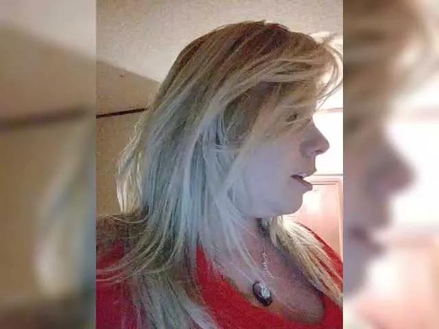 TheGirlfromtheinternet on BongaCams 
