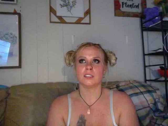 TheGirlfromtheinternet on BongaCams 