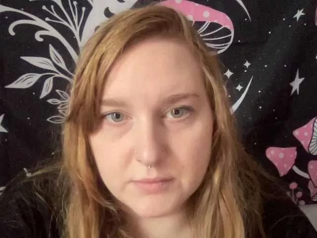 thickgingergoddess on BongaCams 
