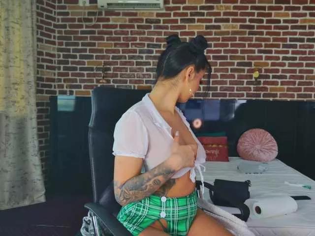 Tina-Turnerr on BongaCams 