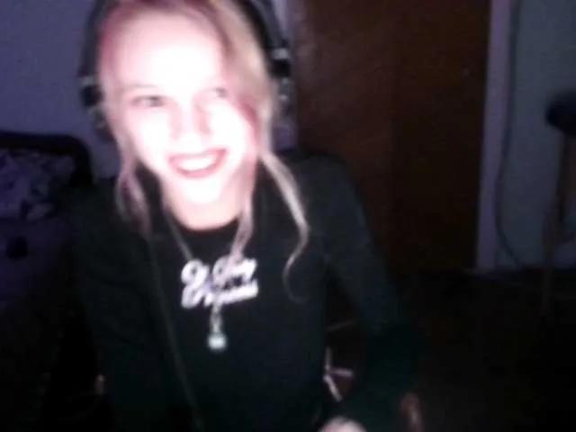 Utopia222 on BongaCams